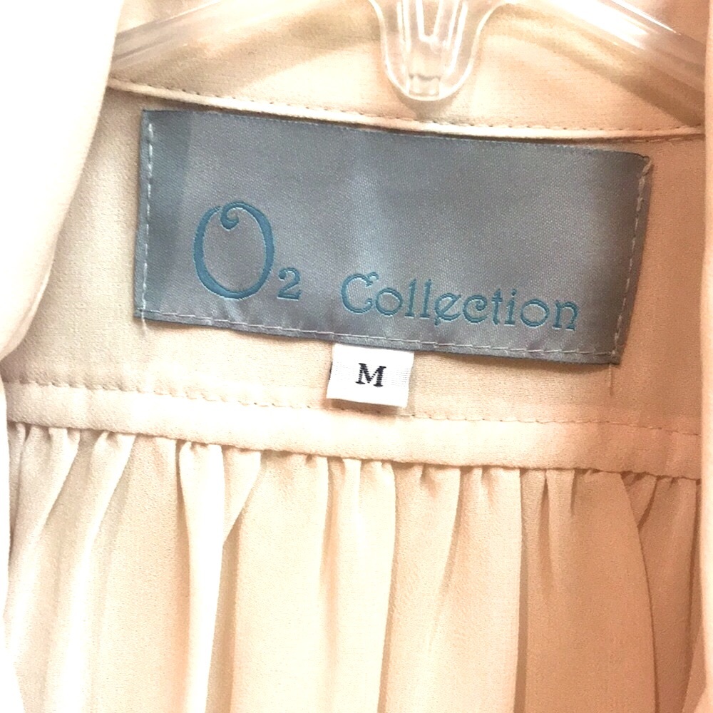 Sheer Pearl & Silver Stud Collar & Shoulder Sleeveless Blouse High/Low Hem - Picture 6 of 9